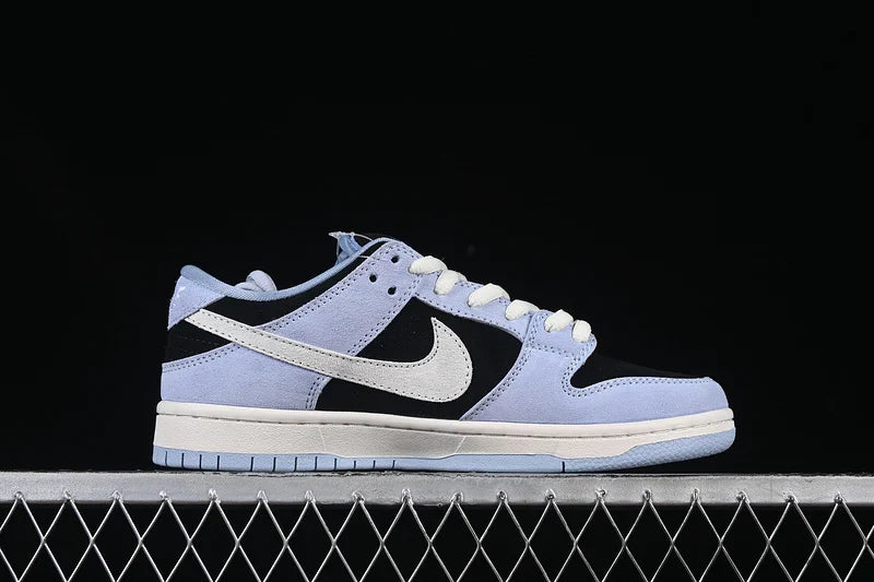 Nike SB Dunk Low "Aluminum"