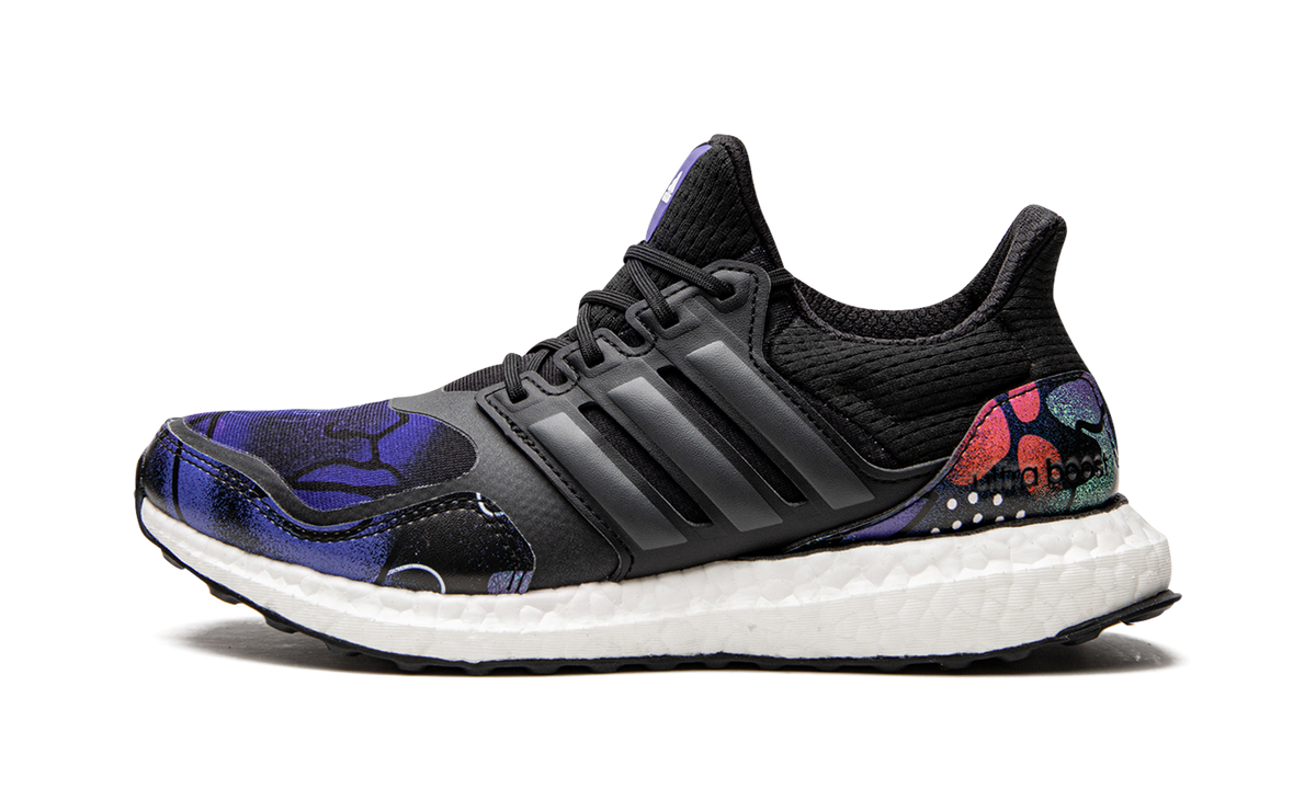 ULTRABOOST S&L DNA WMNS "Jordan E Moss" FZ2917