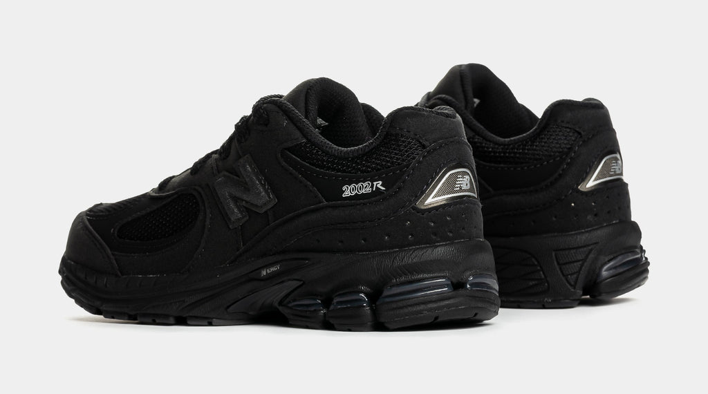 2002R Preschool Running Shoes (Black/Black Metallic)