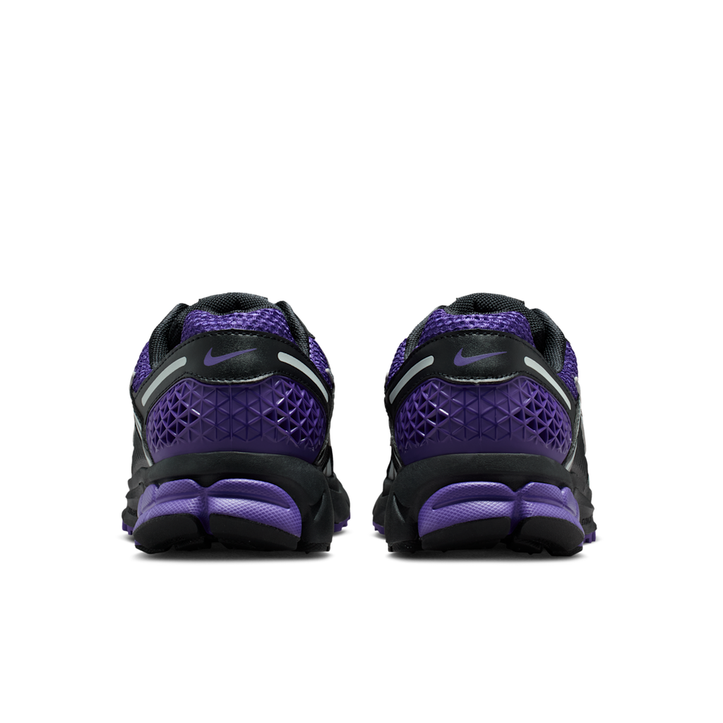 Women's Zoom Vomero 5 Shoes with Reflective Accents