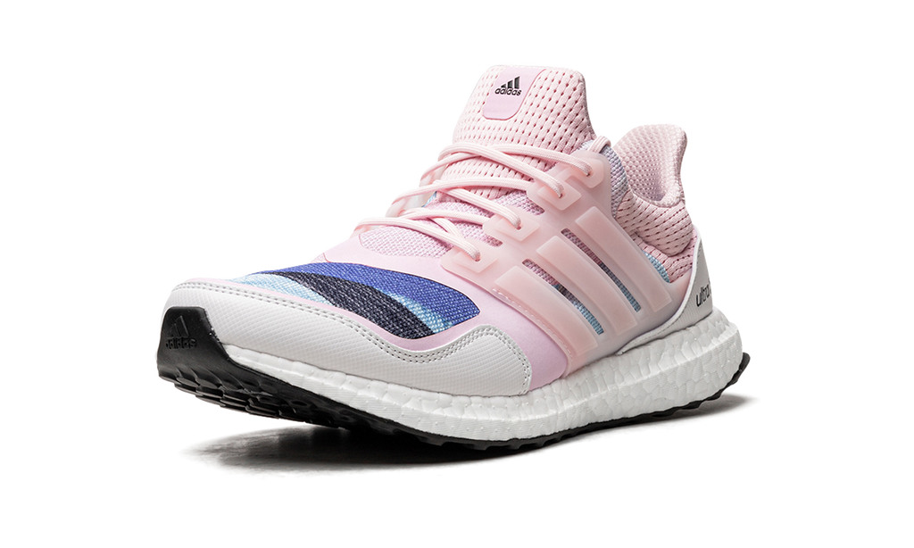 ULTRABOOST S&L DNA WMNS "Women in Power" FX7986