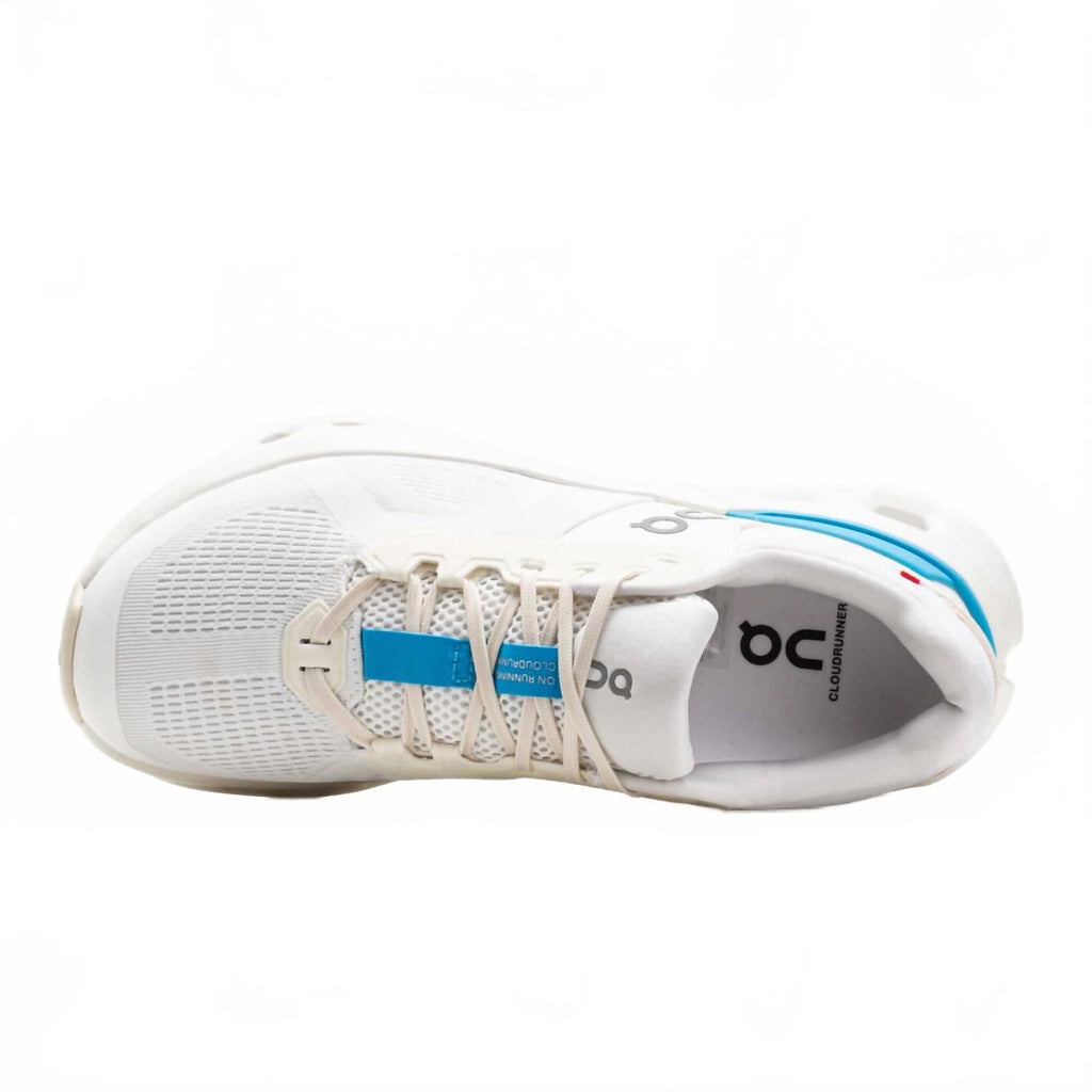 Women's Cloudrunner 2 Running Shoes In White/horizon