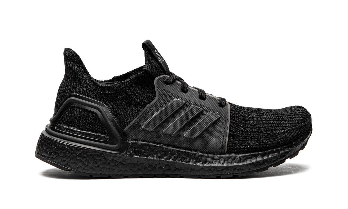 ULTRABOOST 19 WMNS "Triple Black" EF1345
