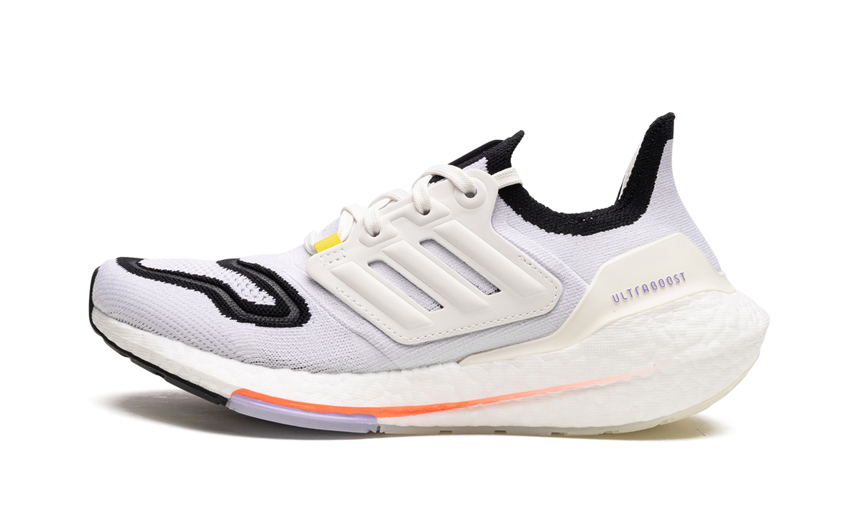 ULTRABOOST 22 WMNS "Core White" GX8017