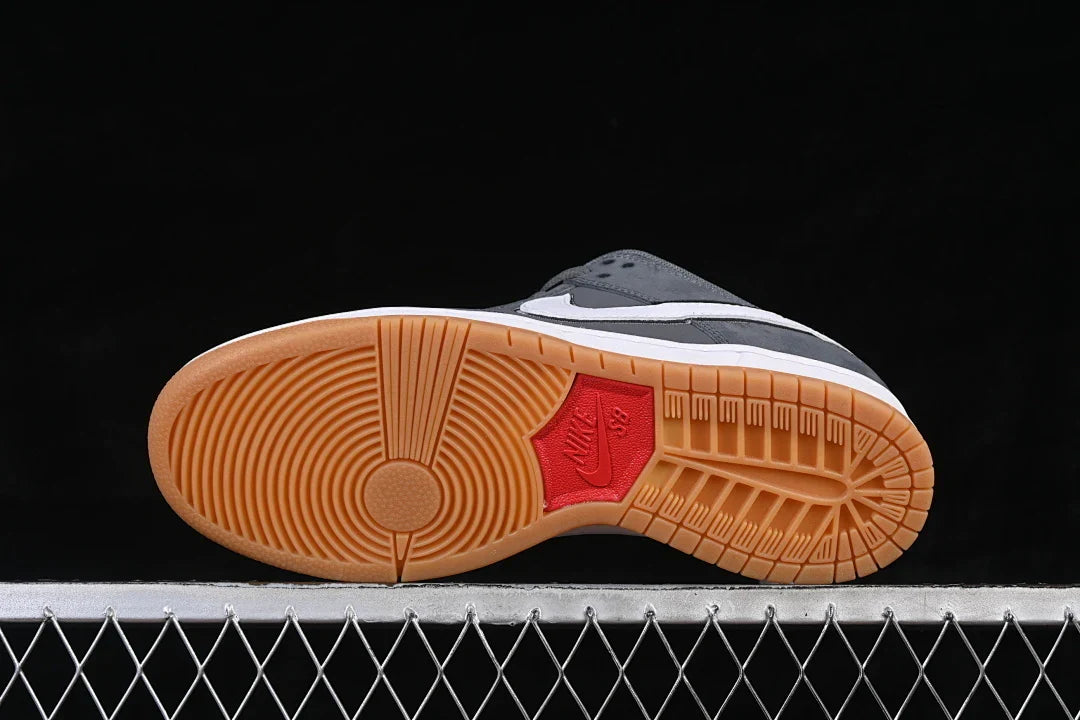 Nike SB Dunk Low "Wolf Gray"