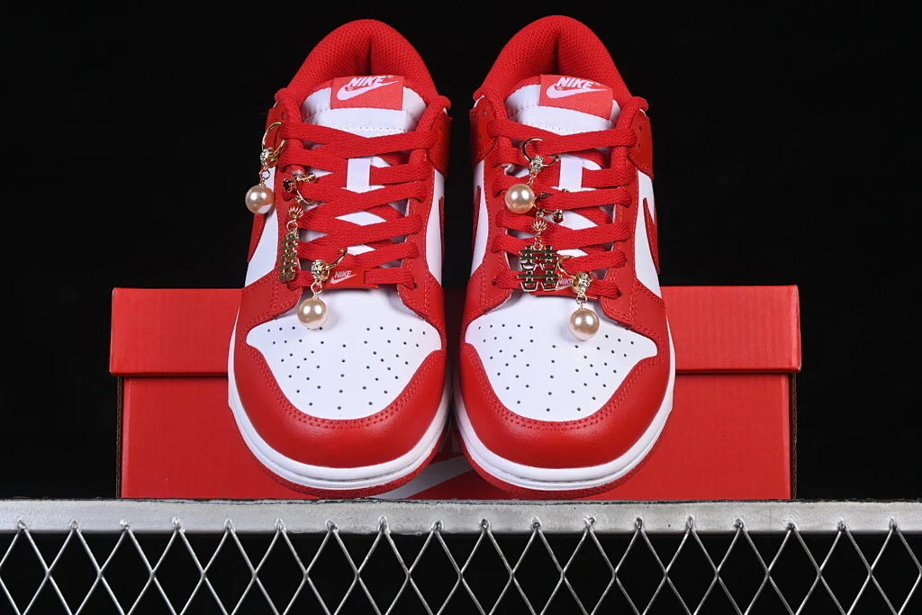 Nike SB Dunk Low "White Red Pearls"