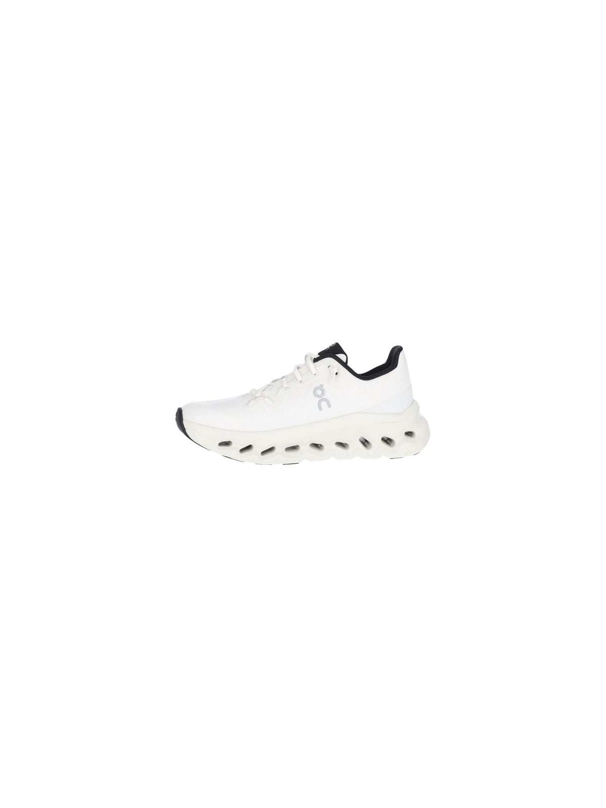 Low-Profile White Sneakers With Lightweight Sole Design
