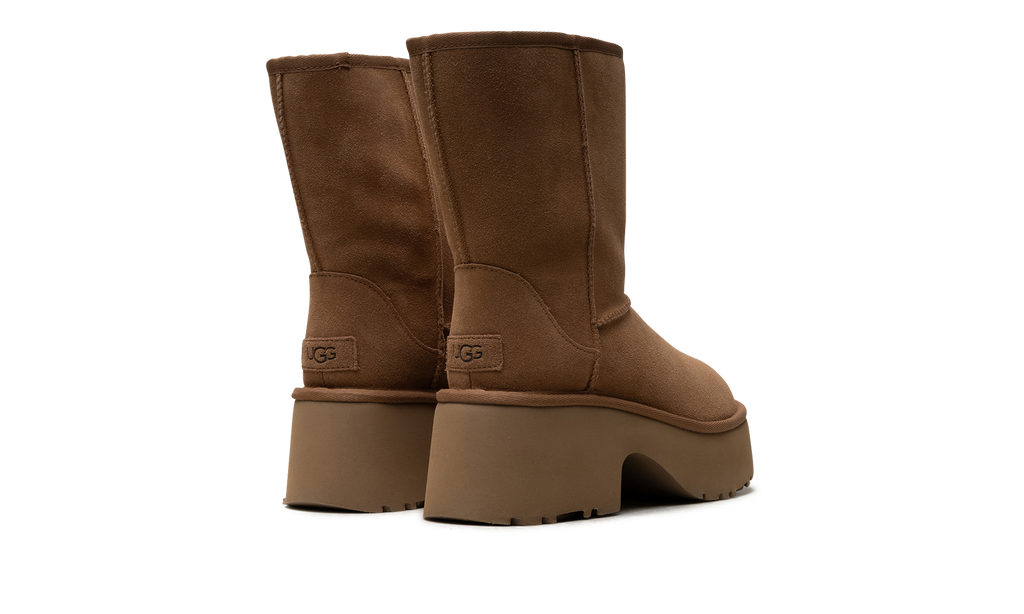 Classic Short New Heights Boot WMNS "Chestnut" 1158310 CHE
