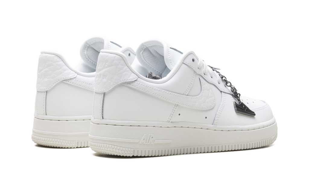 Air Force 1 '07 Low WMNS "Summit White Mini Charm" IM6485 121
