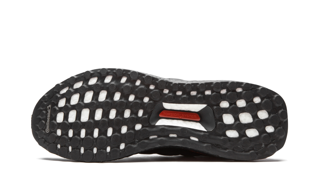 Ultraboost "Core Black / Red Suede" FW4899