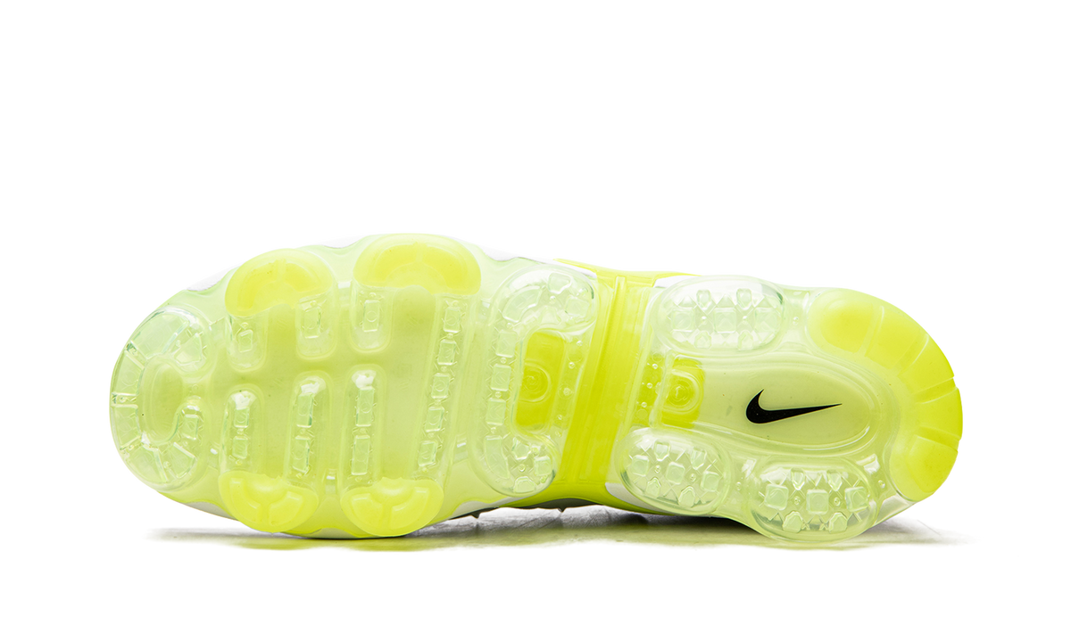 AIR VAPORMAX PLUS MNS WMNS "Photon Dust" DQ4695 001