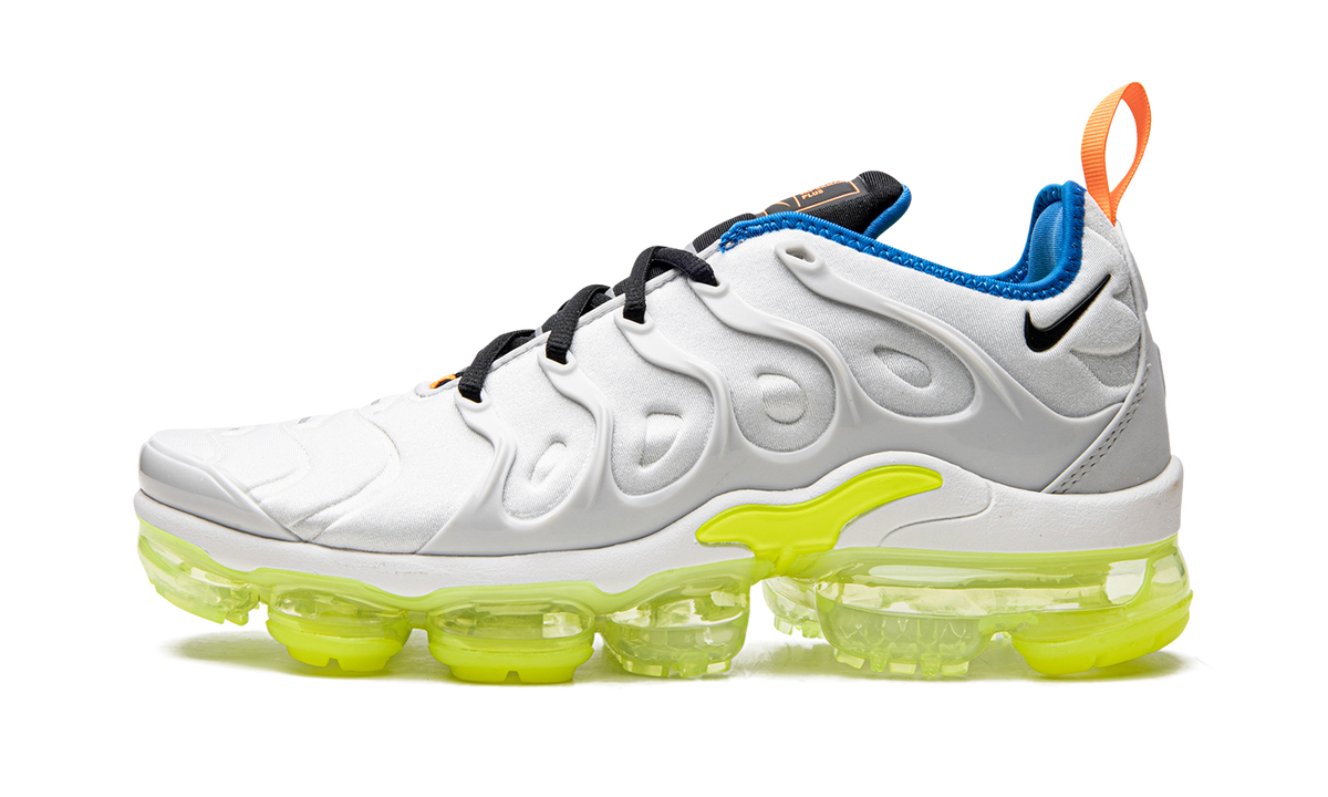 AIR VAPORMAX PLUS MNS WMNS "Photon Dust" DQ4695 001
