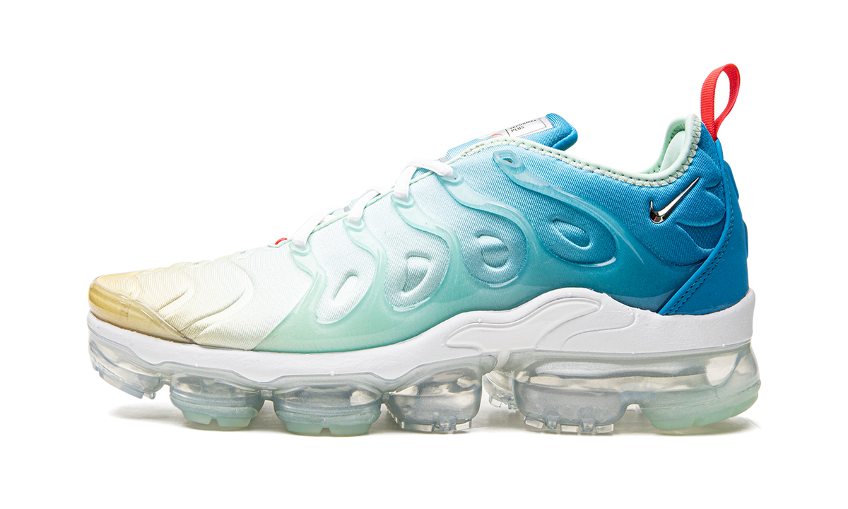 AIR VAPORMAX PLUS MNS WMNS "Since 1972" DQ7651 300