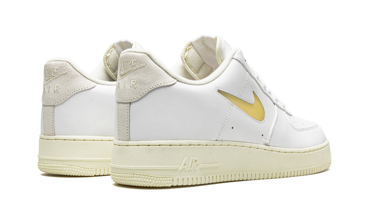 Air Force 1 Low Jewel "White/Pale Vanilla" DC8894 100