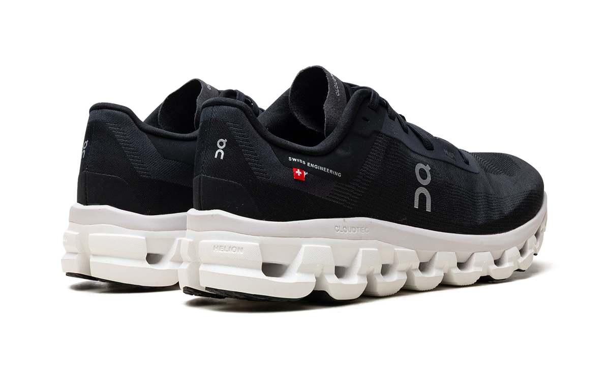 Cloudflow 4 WMNS "Black White" 3WD30110299